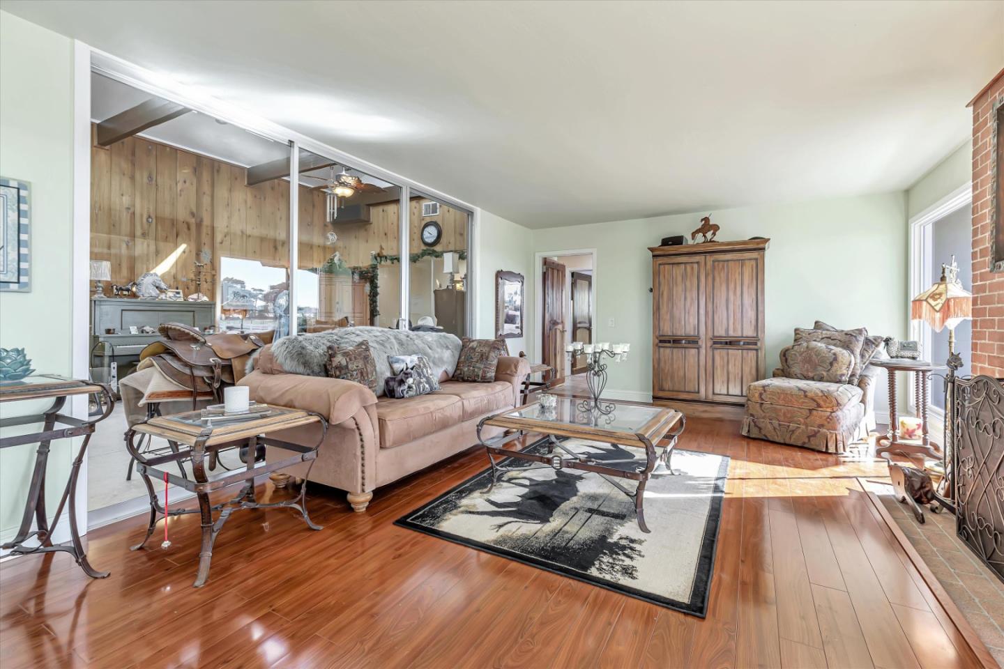 Detail Gallery Image 9 of 58 For 268 Giberson Rd, Moss Landing,  CA 95039 - 5 Beds | 4 Baths