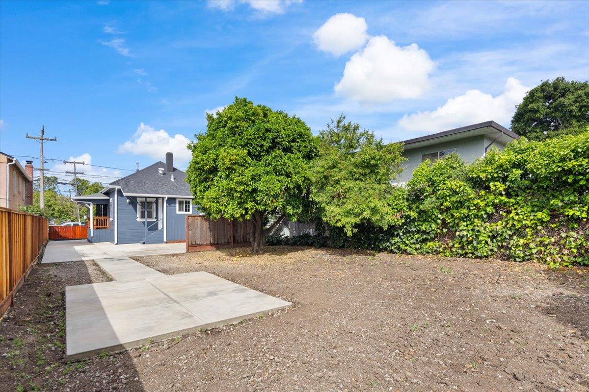 Detail Gallery Image 21 of 31 For 8850 Dowling St, Oakland,  CA 94605 - 2 Beds | 2 Baths