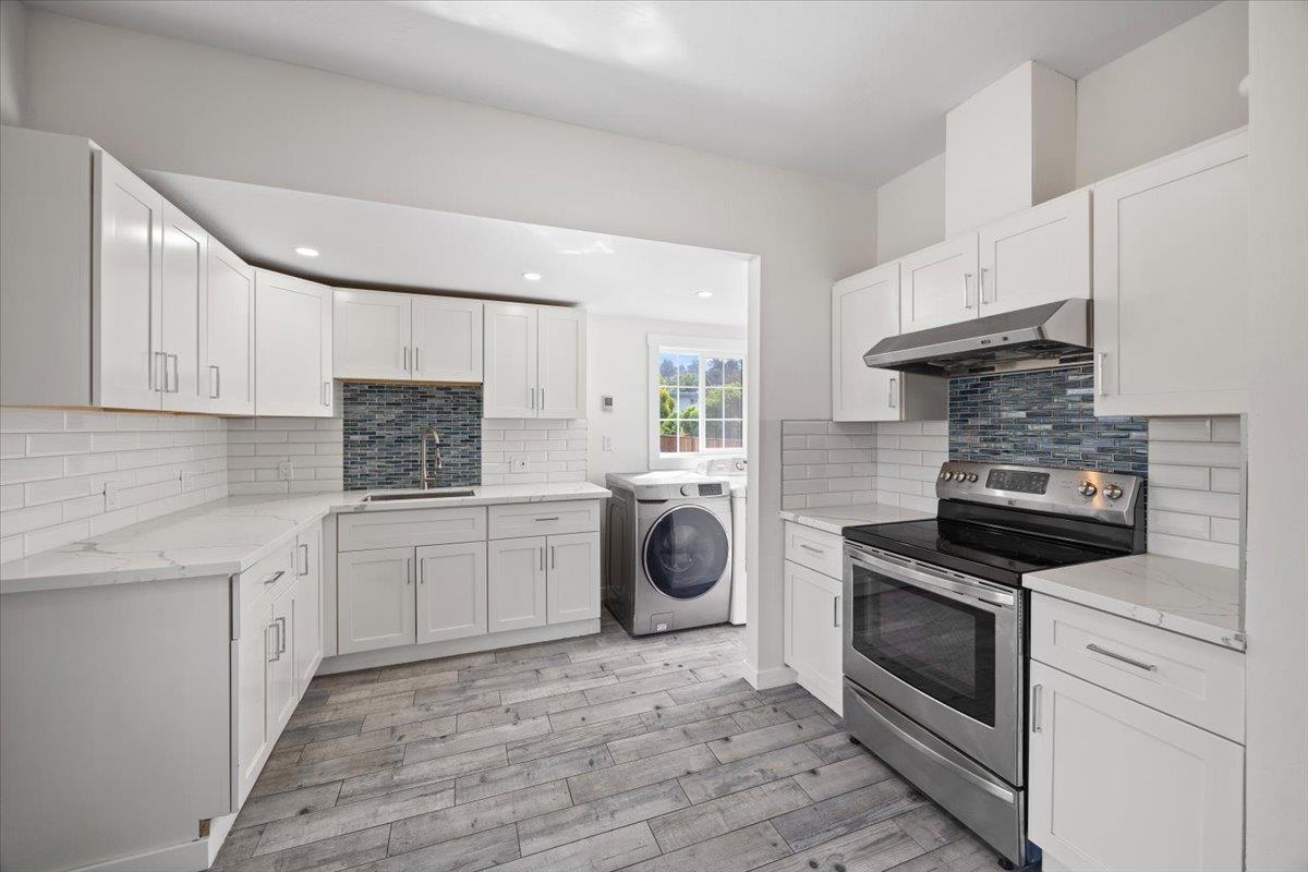 Detail Gallery Image 6 of 31 For 8850 Dowling St, Oakland,  CA 94605 - 2 Beds | 2 Baths