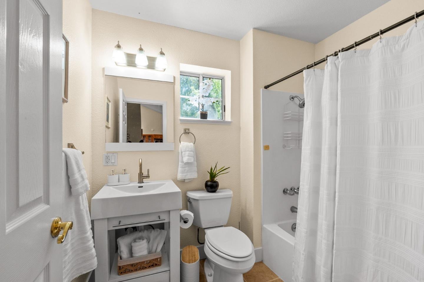 Detail Gallery Image 26 of 38 For 1358 Metcalf Rd, San Jose,  CA 95138 - 3 Beds | 2 Baths