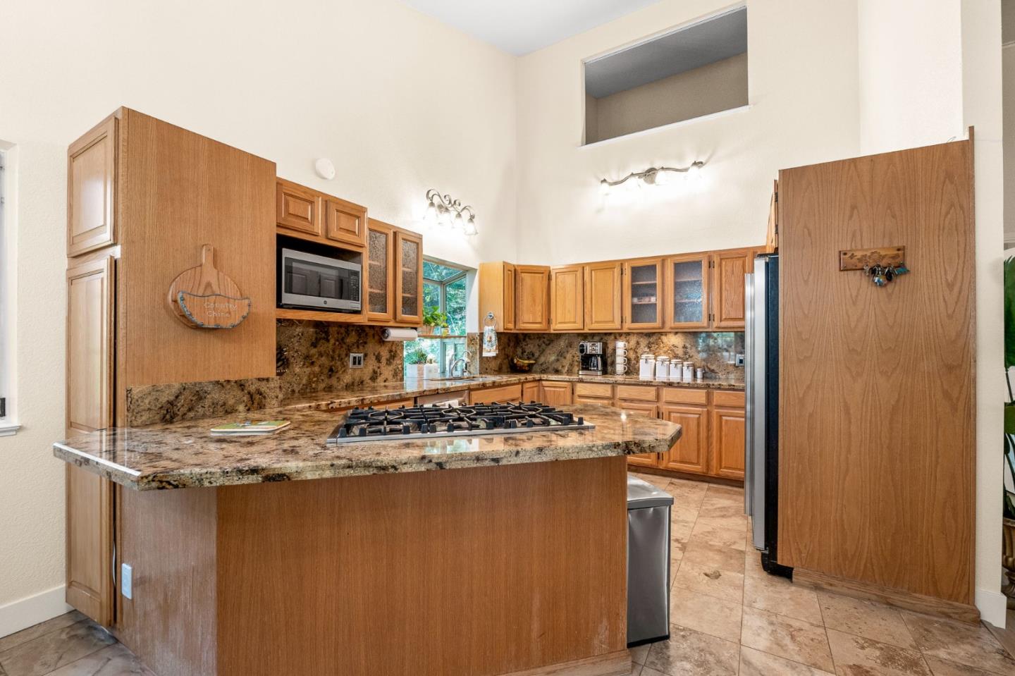 Detail Gallery Image 6 of 38 For 1358 Metcalf Rd, San Jose,  CA 95138 - 3 Beds | 2 Baths