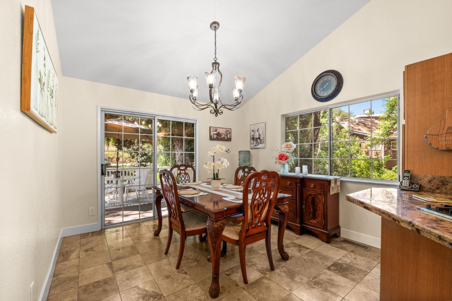 Detail Gallery Image 8 of 38 For 1358 Metcalf Rd, San Jose,  CA 95138 - 3 Beds | 2 Baths