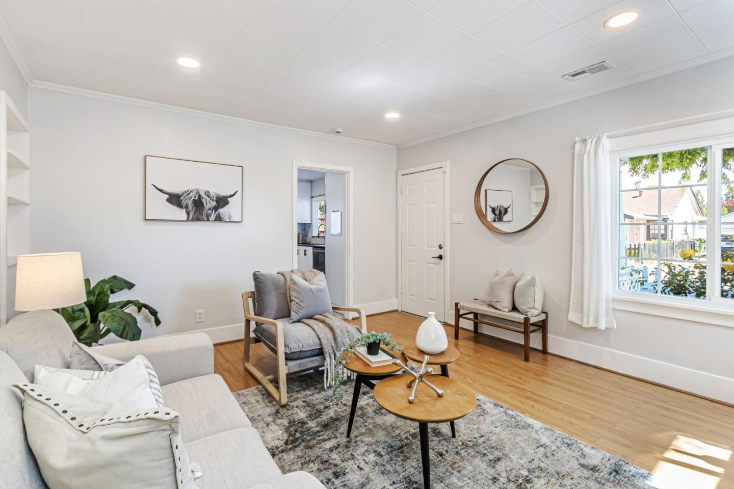 Detail Gallery Image 8 of 51 For 2473 Olive Ave, San Jose,  CA 95128 - 2 Beds | 1 Baths