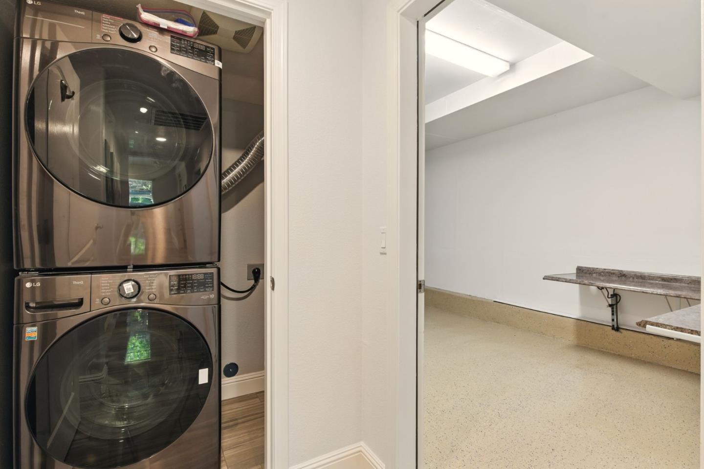Detail Gallery Image 16 of 23 For 1130 Karby Ter #101,  Sunnyvale,  CA 94089 - 2 Beds | 2 Baths