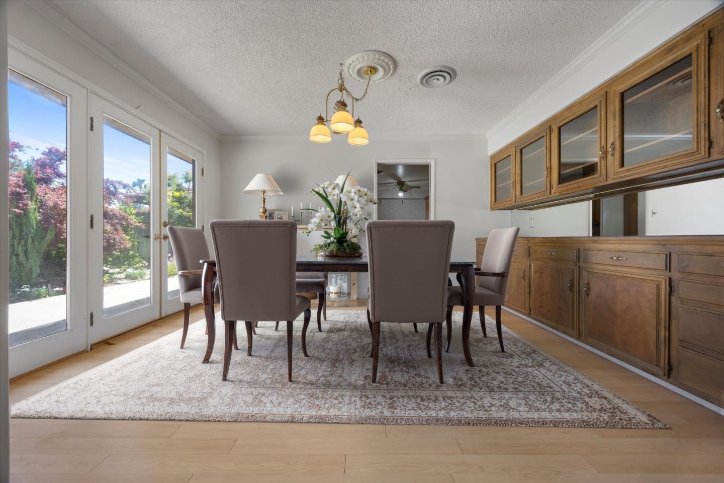 Detail Gallery Image 12 of 69 For 2619 Rio Vista Dr, Bakersfield,  CA 93306 - 3 Beds | 2/2 Baths