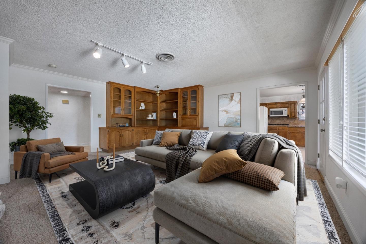 Detail Gallery Image 18 of 69 For 2619 Rio Vista Dr, Bakersfield,  CA 93306 - 3 Beds | 2/2 Baths
