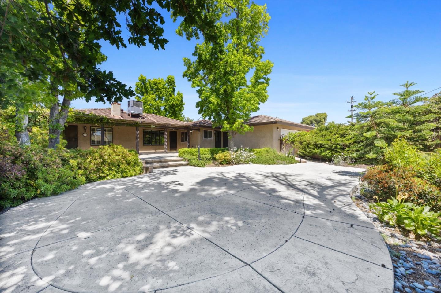 Detail Gallery Image 51 of 69 For 2619 Rio Vista Dr, Bakersfield,  CA 93306 - 3 Beds | 2/2 Baths