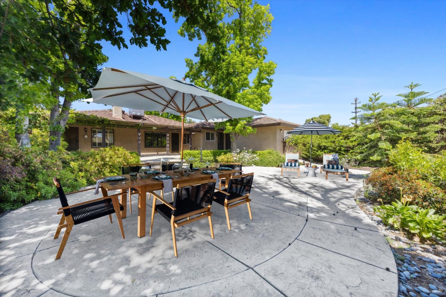 Detail Gallery Image 52 of 69 For 2619 Rio Vista Dr, Bakersfield,  CA 93306 - 3 Beds | 2/2 Baths