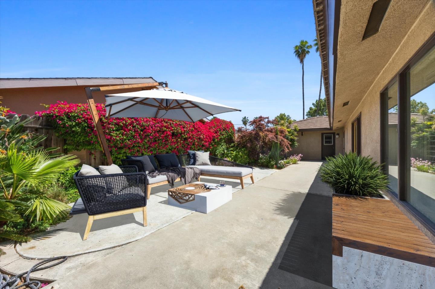 Detail Gallery Image 55 of 69 For 2619 Rio Vista Dr, Bakersfield,  CA 93306 - 3 Beds | 2/2 Baths