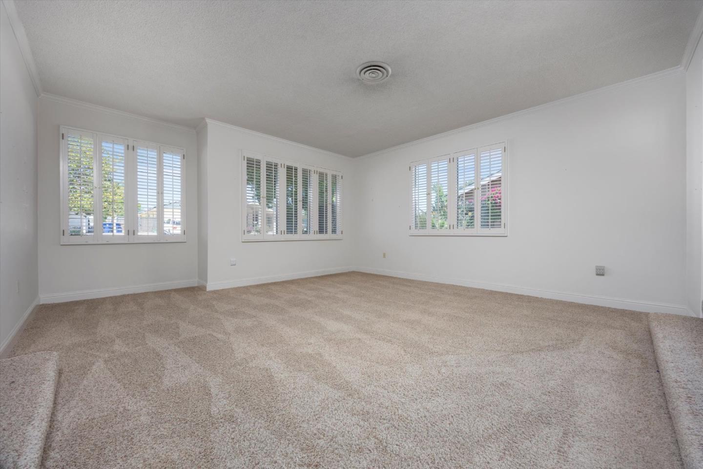 Detail Gallery Image 7 of 69 For 2619 Rio Vista Dr, Bakersfield,  CA 93306 - 3 Beds | 2/2 Baths