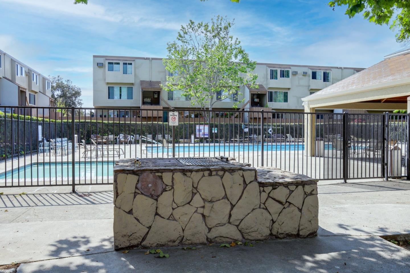Detail Gallery Image 32 of 36 For 4415 Norwalk Dr #13,  San Jose,  CA 95129 - 3 Beds | 2 Baths