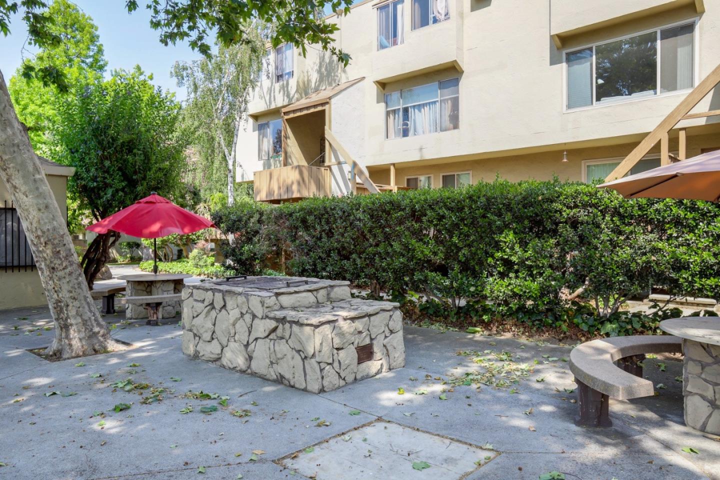 Detail Gallery Image 33 of 36 For 4415 Norwalk Dr #13,  San Jose,  CA 95129 - 3 Beds | 2 Baths