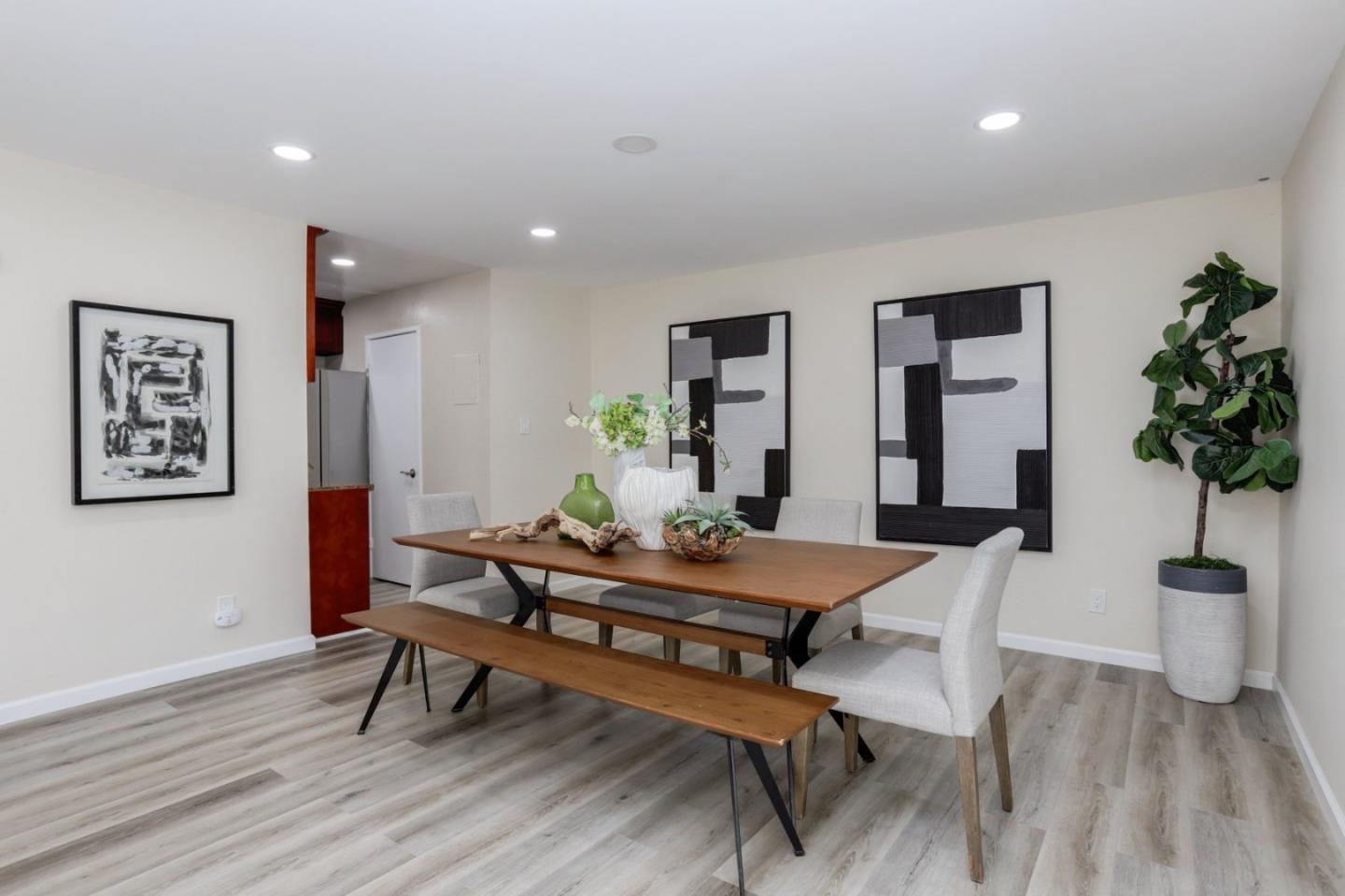 Detail Gallery Image 7 of 36 For 4415 Norwalk Dr #13,  San Jose,  CA 95129 - 3 Beds | 2 Baths