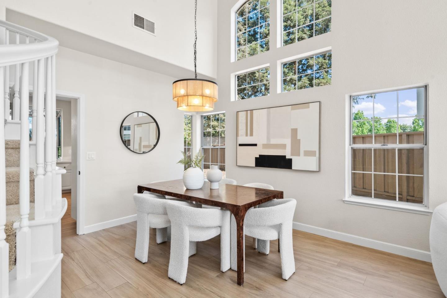 Detail Gallery Image 5 of 26 For 1619 Cleo Springs Ct, San Jose,  CA 95131 - 4 Beds | 2/1 Baths
