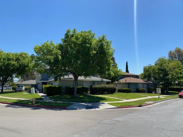Detail Gallery Image 4 of 14 For 5585 Spinnaker Dr #4,  San Jose,  CA 95123 - 2 Beds | 1 Baths