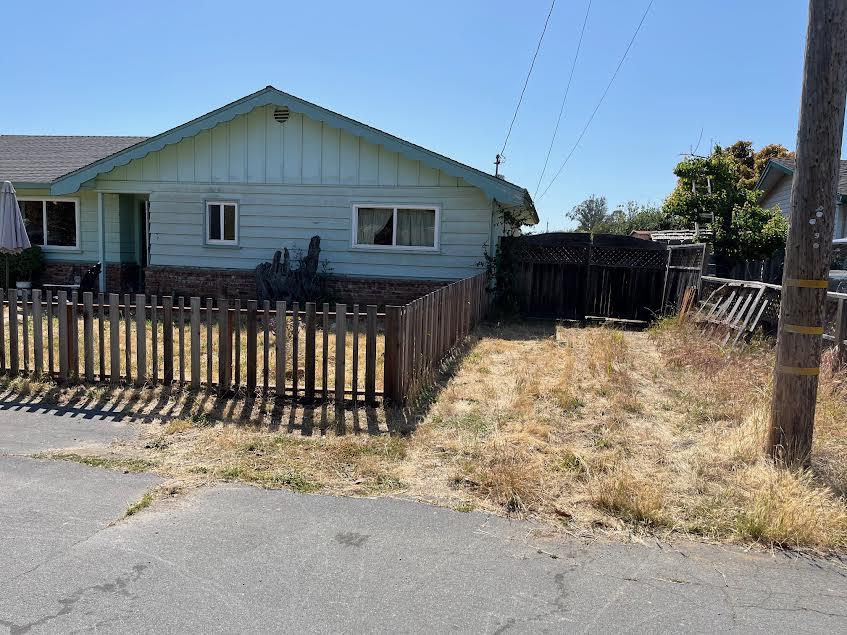 Detail Gallery Image 34 of 37 For 7 Valdez Ln, Watsonville,  CA 95076 - 3 Beds | 2 Baths