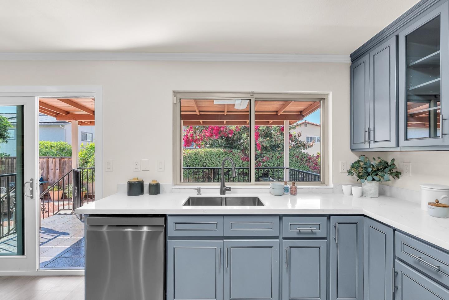 Detail Gallery Image 12 of 42 For 85 Park Oxford Pl, San Jose,  CA 95136 - 4 Beds | 3 Baths