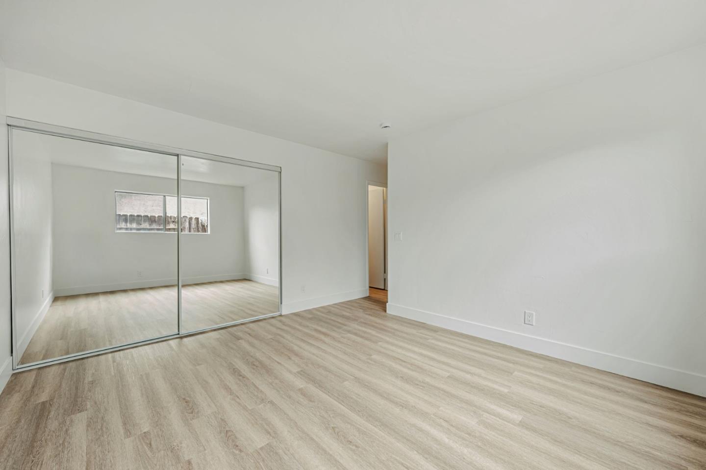 Detail Gallery Image 10 of 23 For 6046 Reo Pl, San Diego,  CA 92139 - 4 Beds | 2 Baths