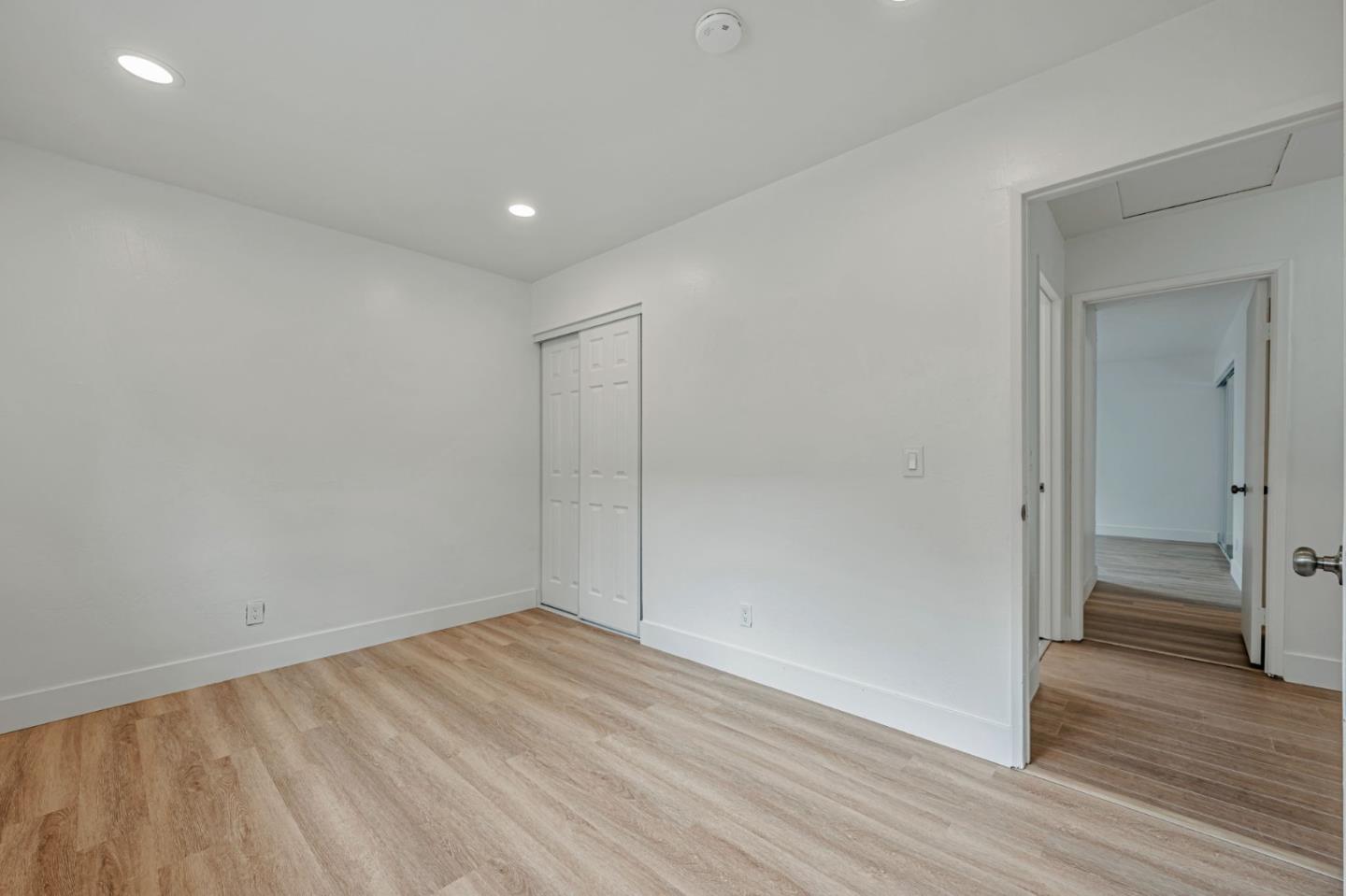 Detail Gallery Image 14 of 23 For 6046 Reo Pl, San Diego,  CA 92139 - 4 Beds | 2 Baths
