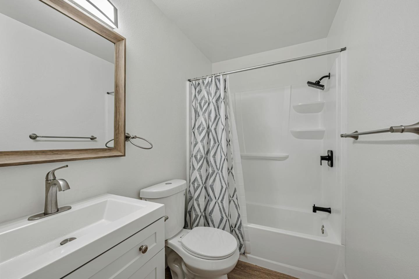 Detail Gallery Image 17 of 23 For 6046 Reo Pl, San Diego,  CA 92139 - 4 Beds | 2 Baths