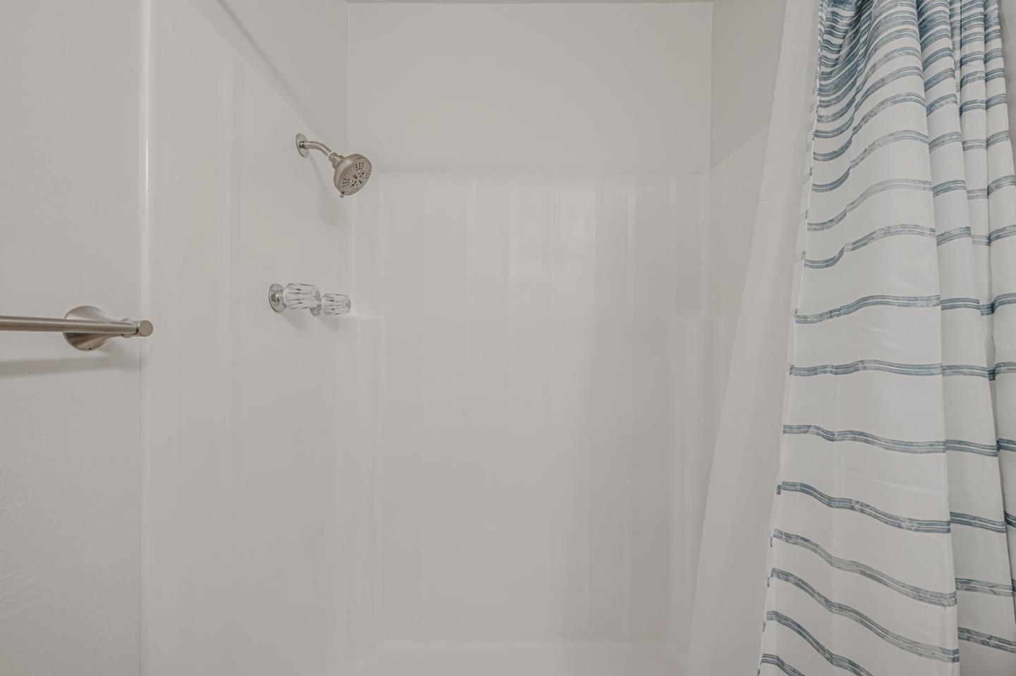 Detail Gallery Image 19 of 23 For 6046 Reo Pl, San Diego,  CA 92139 - 4 Beds | 2 Baths