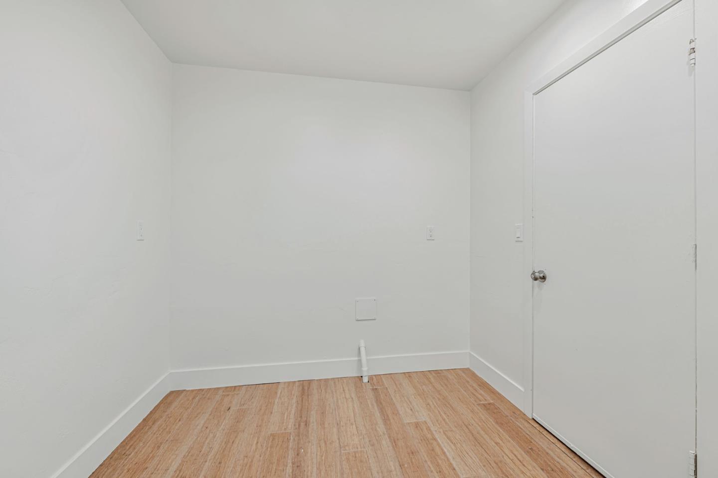 Detail Gallery Image 8 of 23 For 6046 Reo Pl, San Diego,  CA 92139 - 4 Beds | 2 Baths