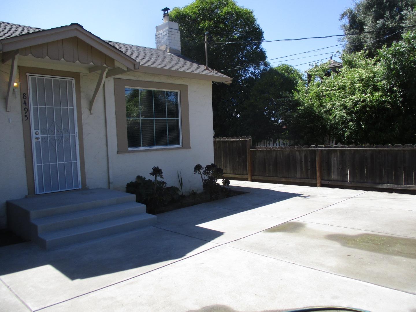 Detail Gallery Image 2 of 30 For Murray Ave, Gilroy,  CA 95020 - 2 Beds | 2 Baths