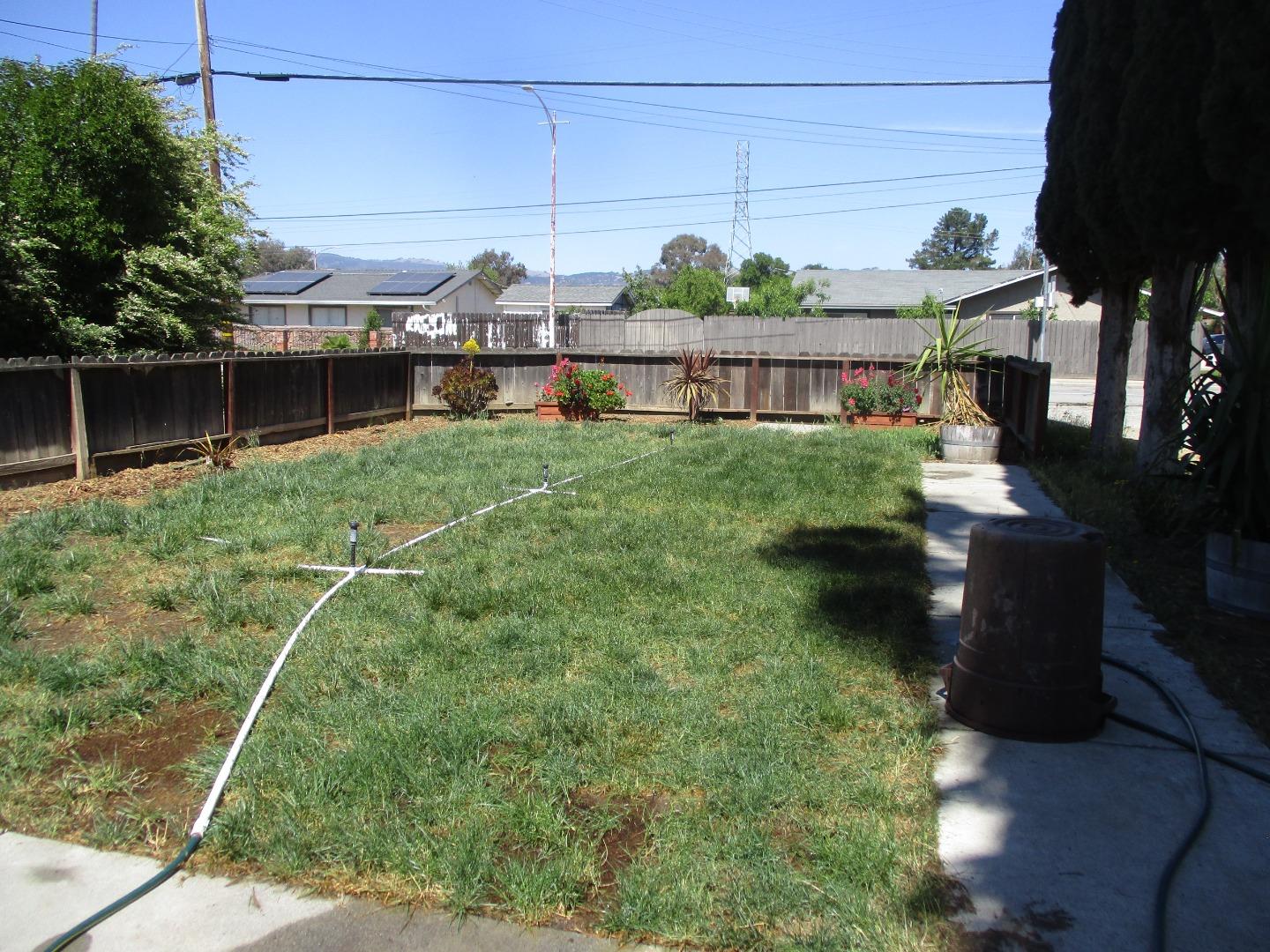 Detail Gallery Image 3 of 30 For Murray Ave, Gilroy,  CA 95020 - 2 Beds | 2 Baths