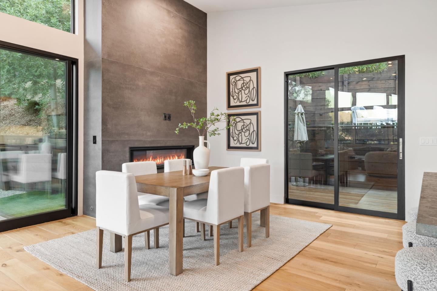 Detail Gallery Image 15 of 40 For 124 Foxwood Rd, Portola Valley,  CA 94028 - 4 Beds | 3/1 Baths