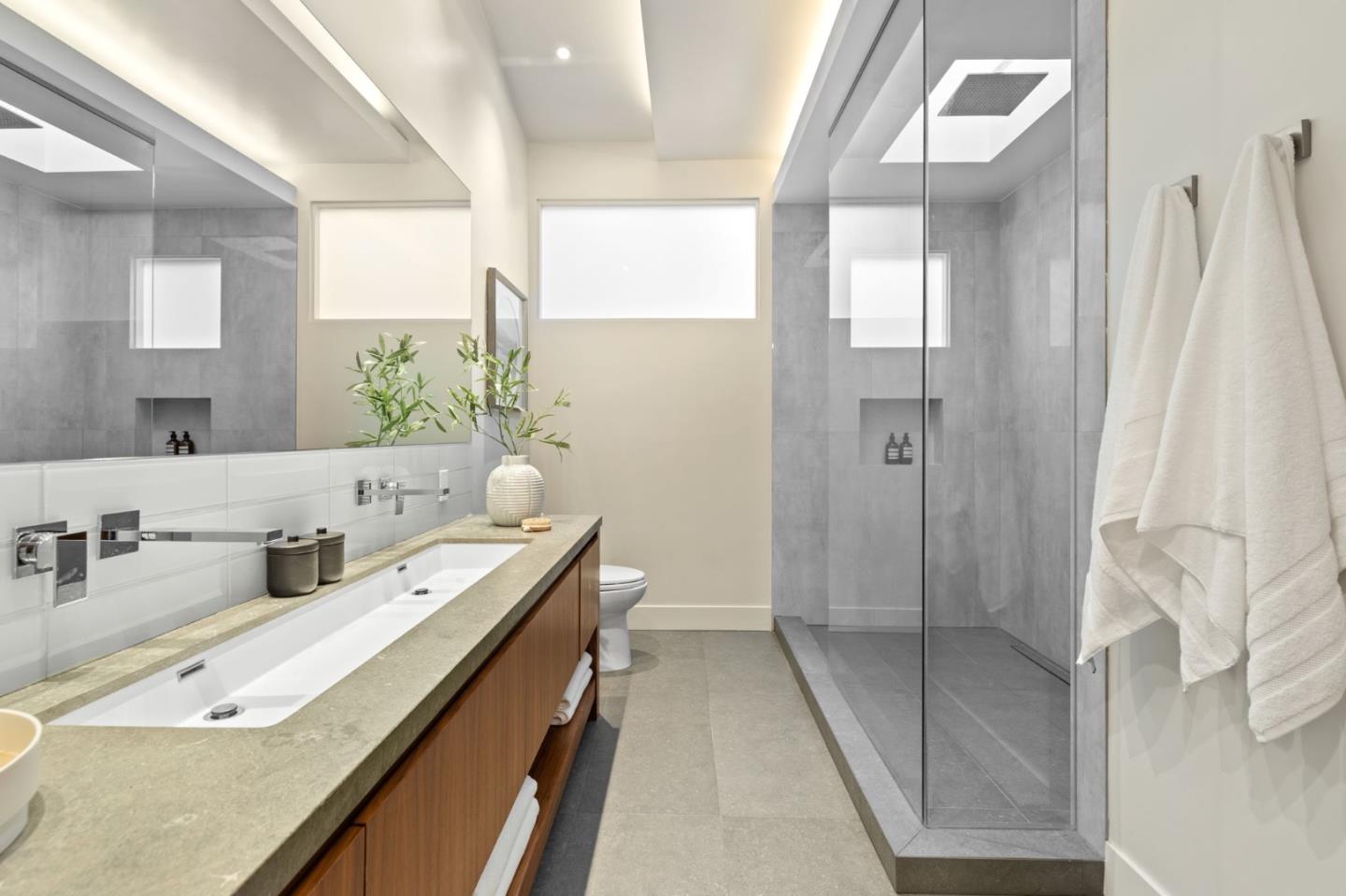 Detail Gallery Image 21 of 40 For 124 Foxwood Rd, Portola Valley,  CA 94028 - 4 Beds | 3/1 Baths