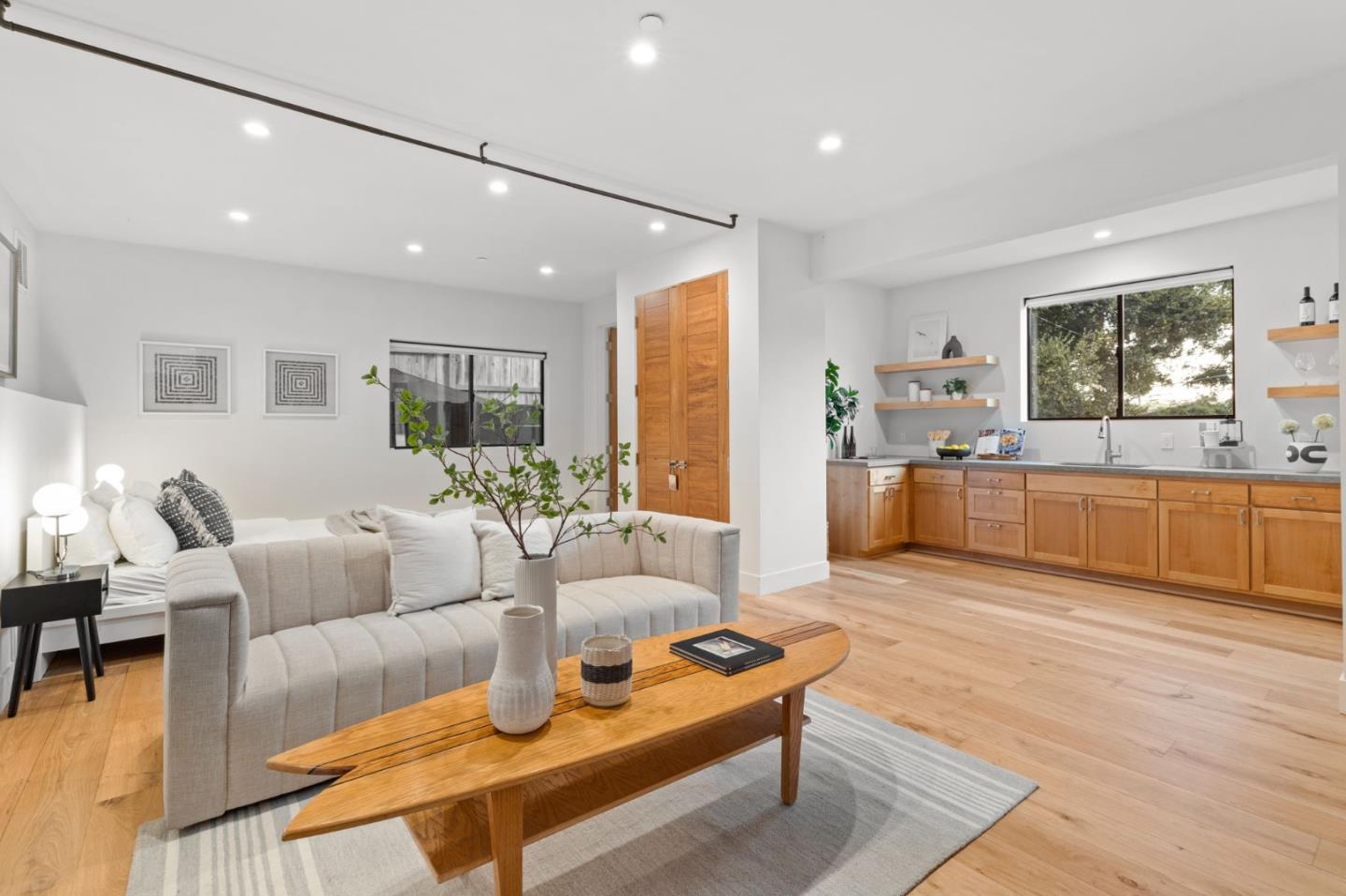 Detail Gallery Image 24 of 40 For 124 Foxwood Rd, Portola Valley,  CA 94028 - 4 Beds | 3/1 Baths
