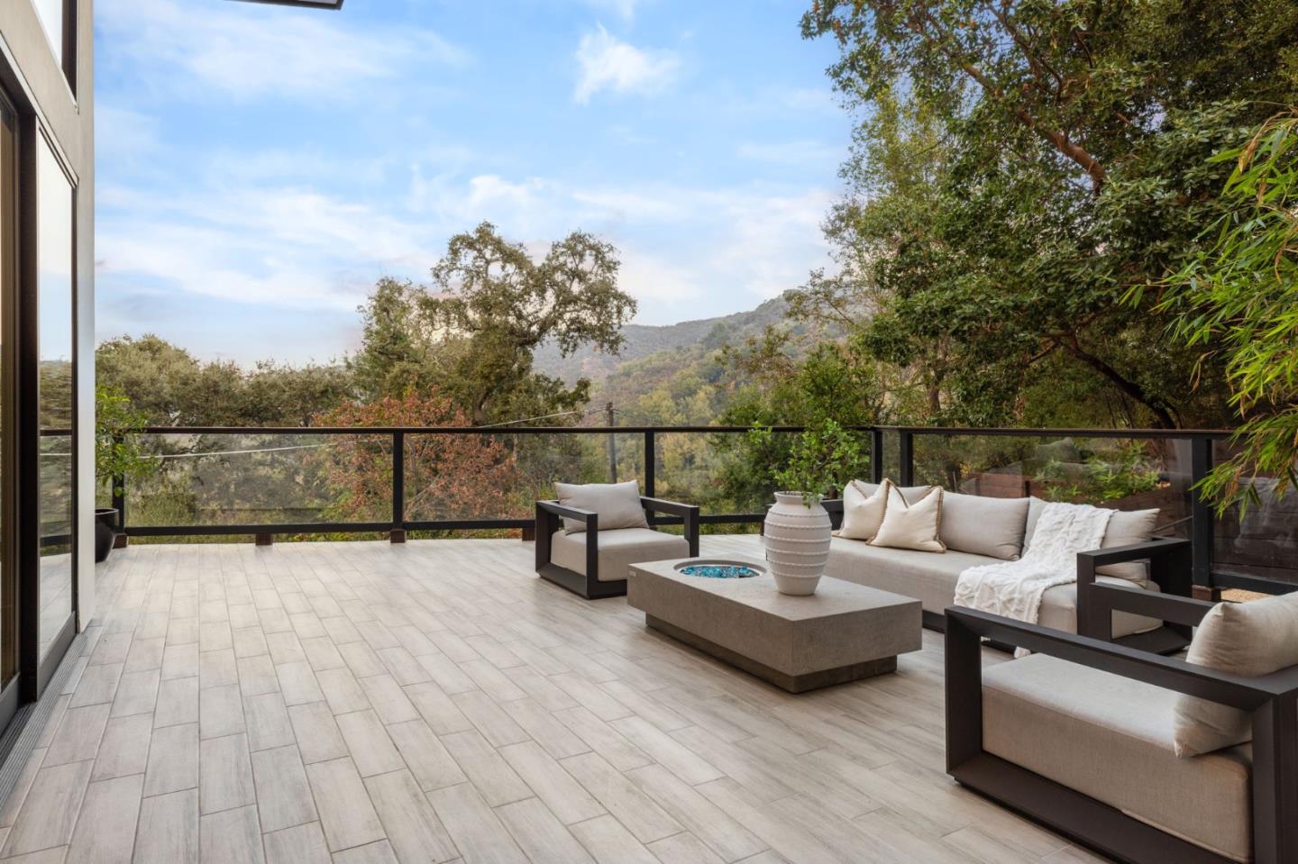 Detail Gallery Image 36 of 40 For 124 Foxwood Rd, Portola Valley,  CA 94028 - 4 Beds | 3/1 Baths