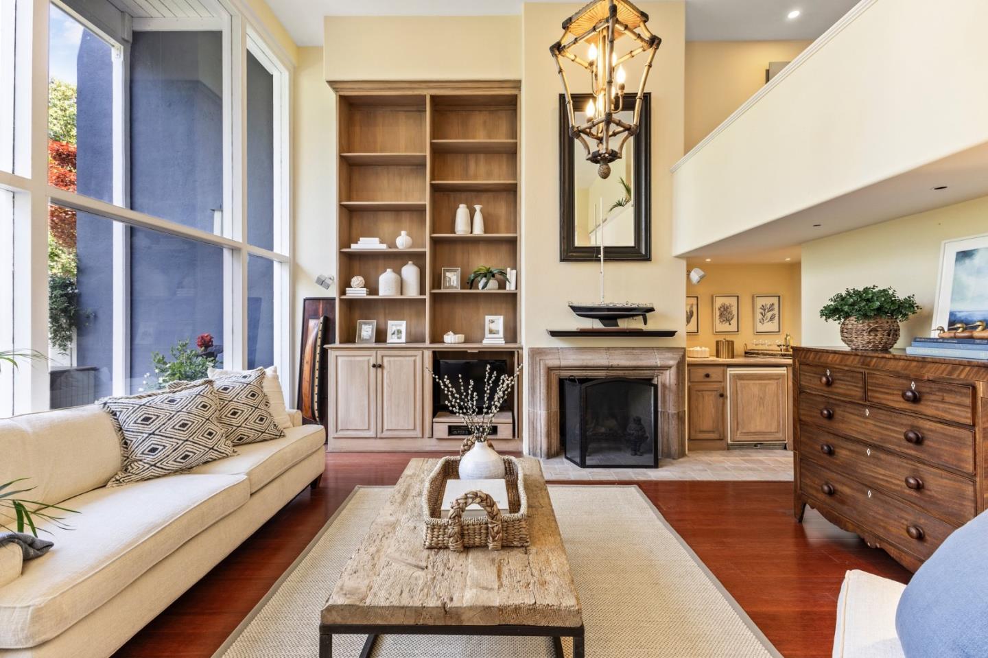 Detail Gallery Image 13 of 37 For 1721 Stone Pine Ln, Menlo Park,  CA 94025 - 3 Beds | 2/1 Baths