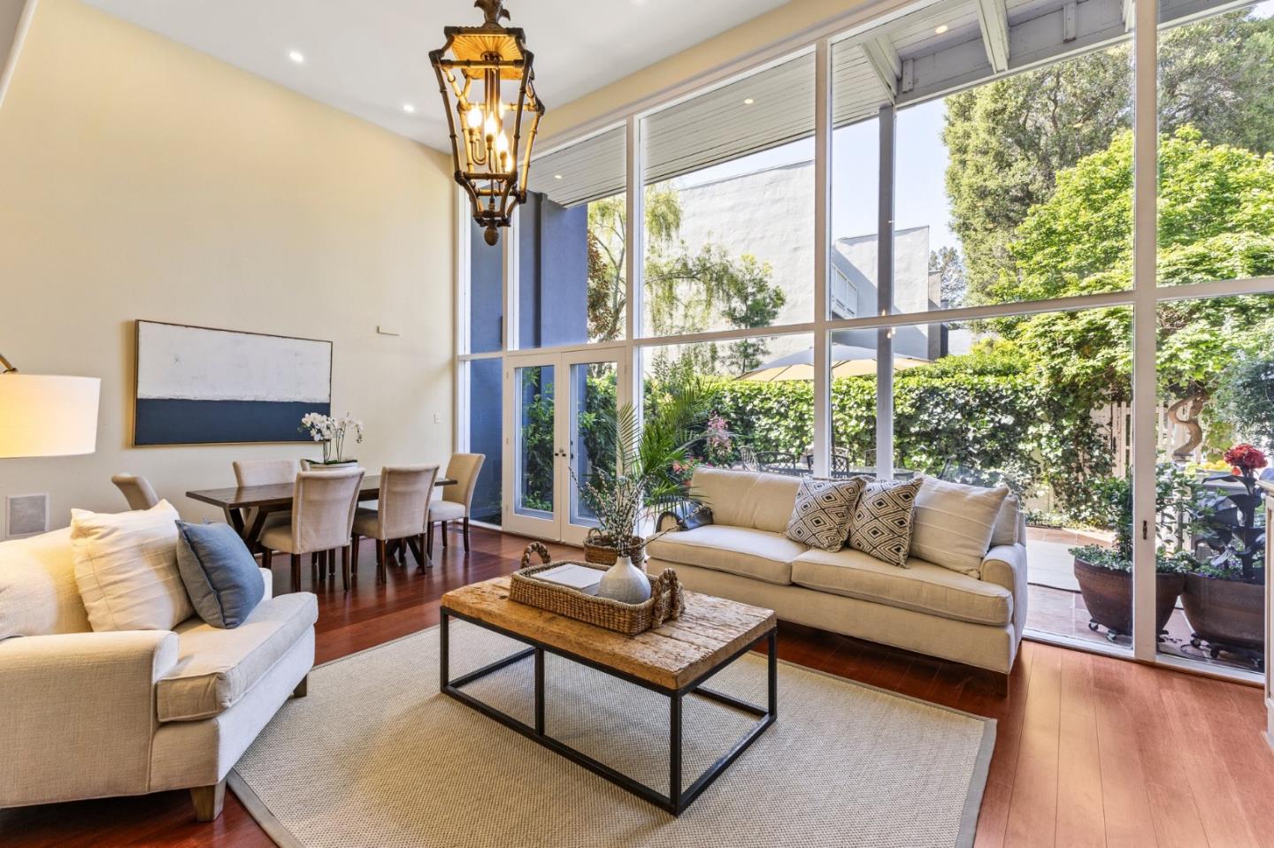 Detail Gallery Image 14 of 37 For 1721 Stone Pine Ln, Menlo Park,  CA 94025 - 3 Beds | 2/1 Baths