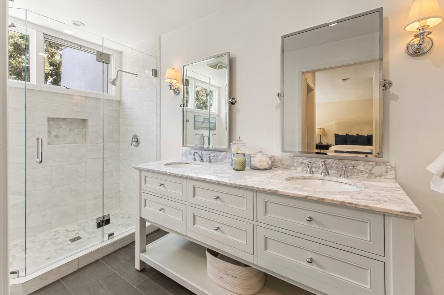 Detail Gallery Image 20 of 37 For 1721 Stone Pine Ln, Menlo Park,  CA 94025 - 3 Beds | 2/1 Baths