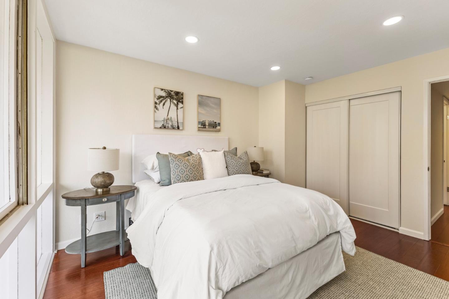 Detail Gallery Image 25 of 37 For 1721 Stone Pine Ln, Menlo Park,  CA 94025 - 3 Beds | 2/1 Baths
