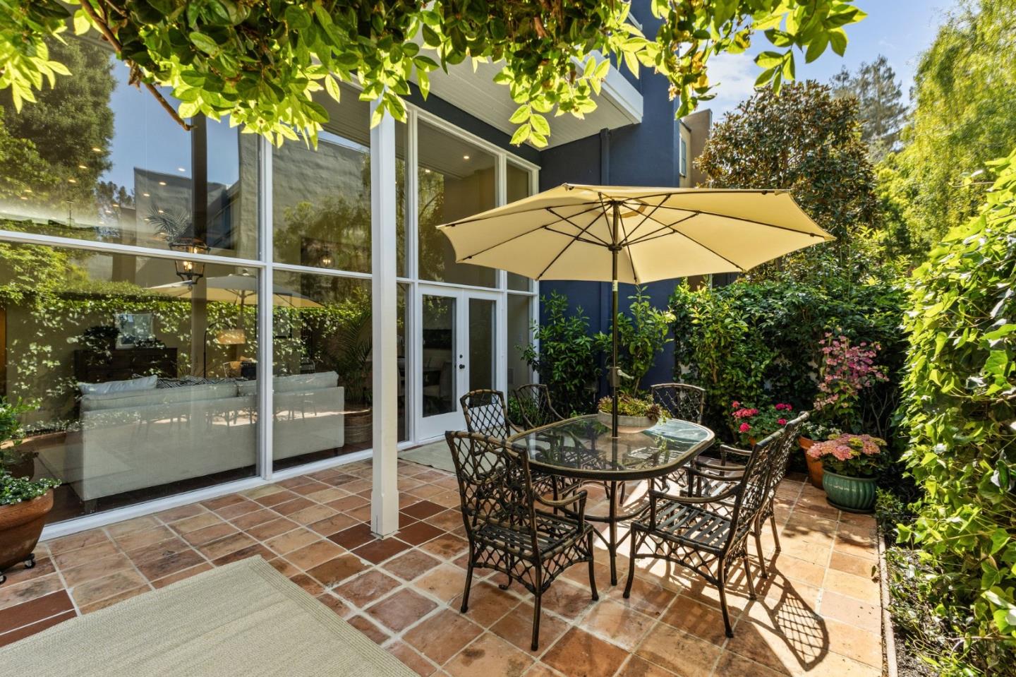 Detail Gallery Image 35 of 37 For 1721 Stone Pine Ln, Menlo Park,  CA 94025 - 3 Beds | 2/1 Baths