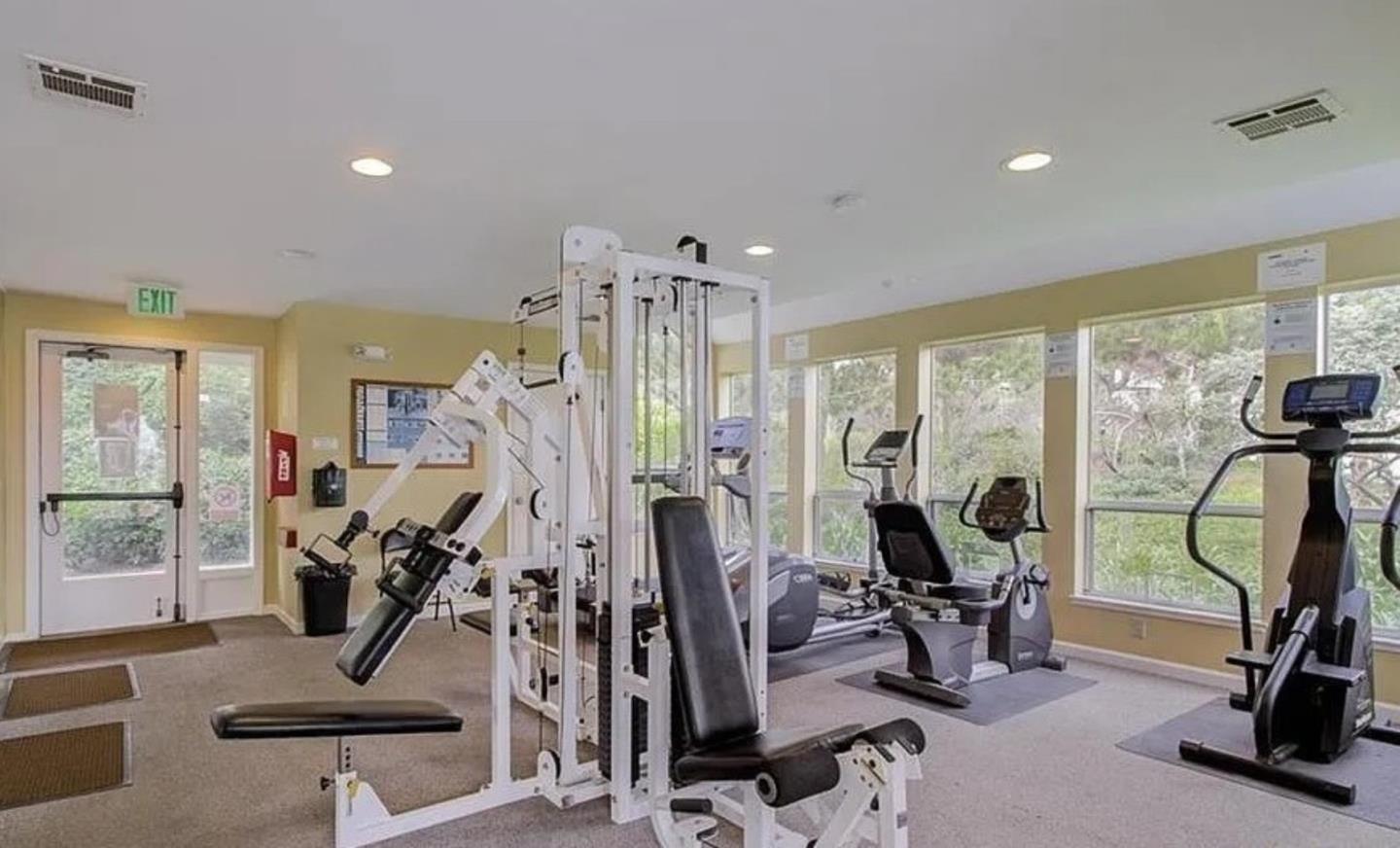 Detail Gallery Image 30 of 34 For 671 Pointe Pacific #1,  Daly City,  CA 94014 - 3 Beds | 2/1 Baths