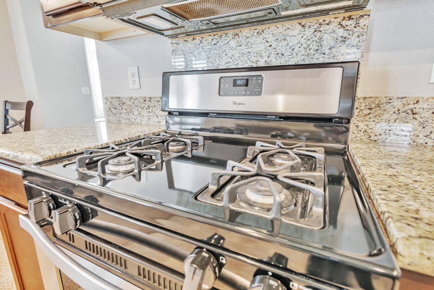 Detail Gallery Image 12 of 35 For 1085 Tasman Dr #426,  Sunnyvale,  CA 94089 - 3 Beds | 2 Baths