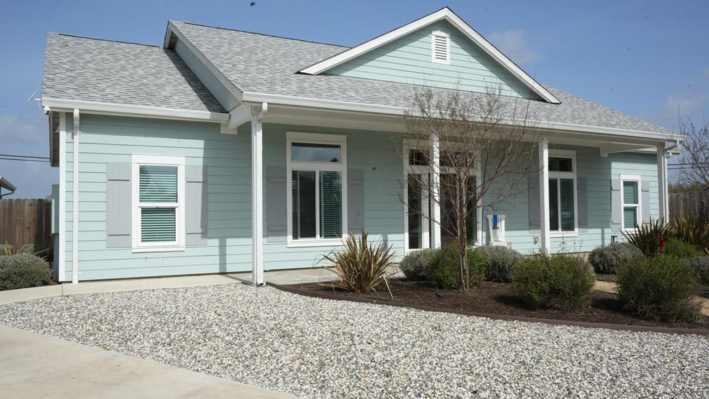 Detail Gallery Image 3 of 20 For 496 Northwood St, Escalon,  CA 95320 - 3 Beds | 2 Baths