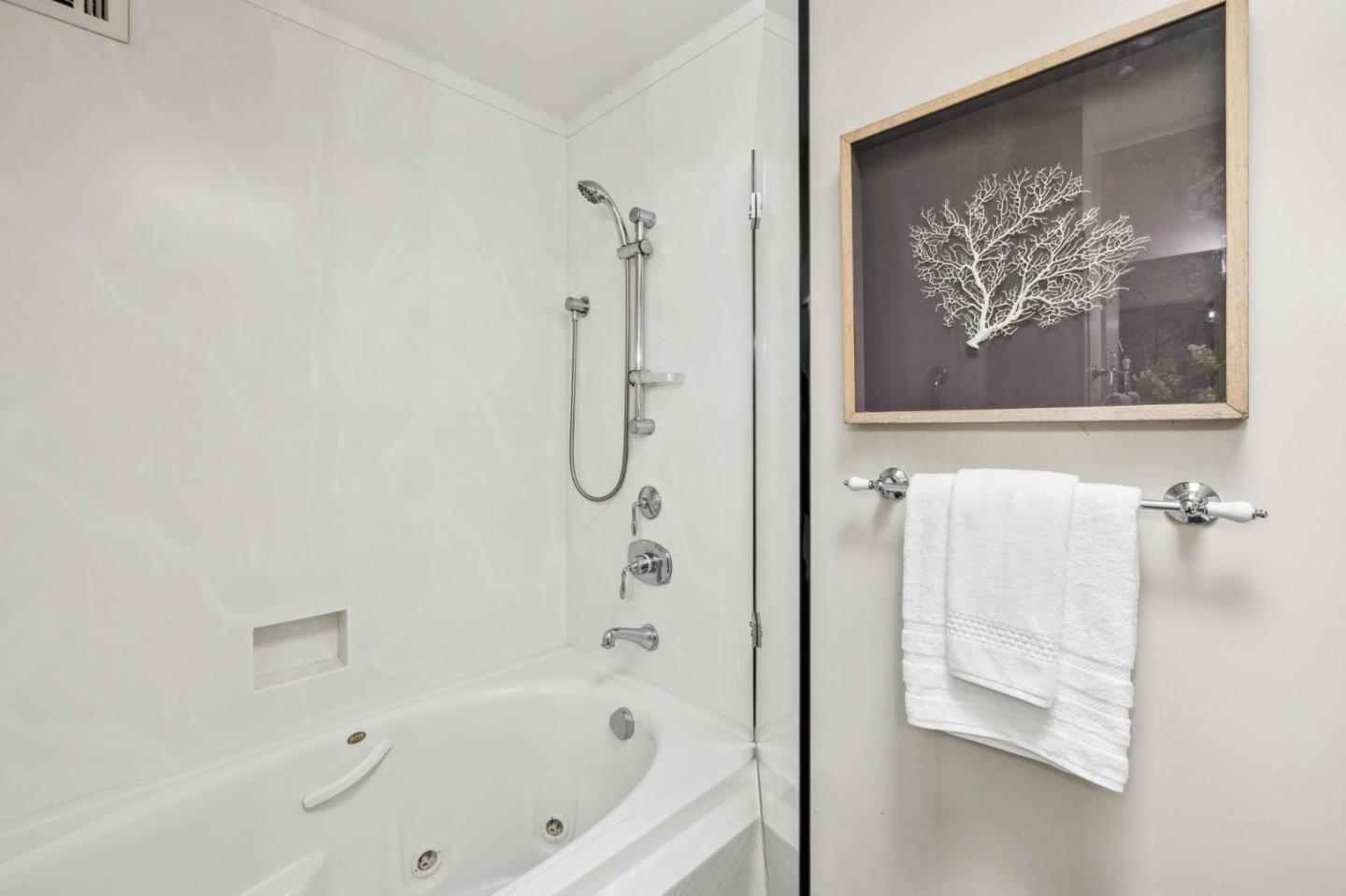 Detail Gallery Image 24 of 41 For 821 Laurel Ave #7,  San Mateo,  CA 94401 - 2 Beds | 2/1 Baths