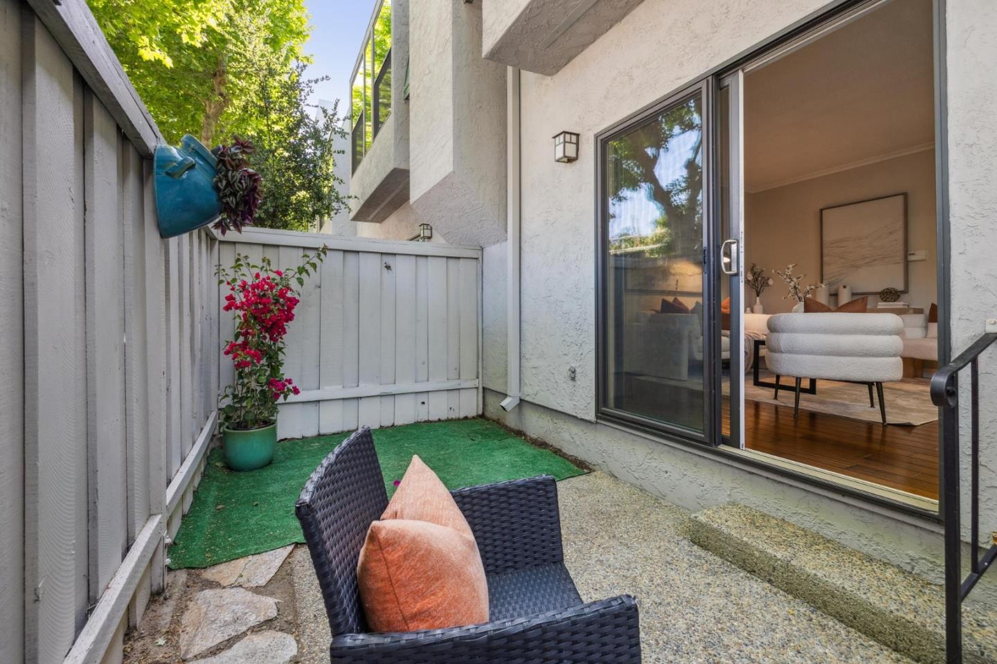 Detail Gallery Image 34 of 41 For 821 Laurel Ave #7,  San Mateo,  CA 94401 - 2 Beds | 2/1 Baths