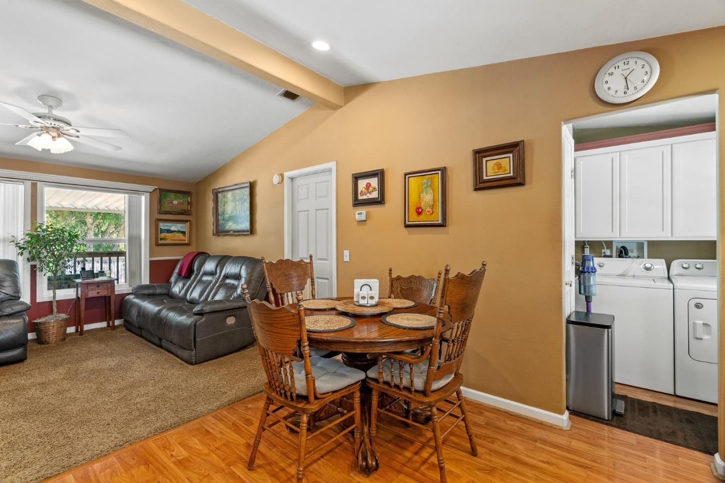 Detail Gallery Image 10 of 44 For 3485 Stable Ln, Santa Cruz,  CA 95065 - 3 Beds | 2 Baths