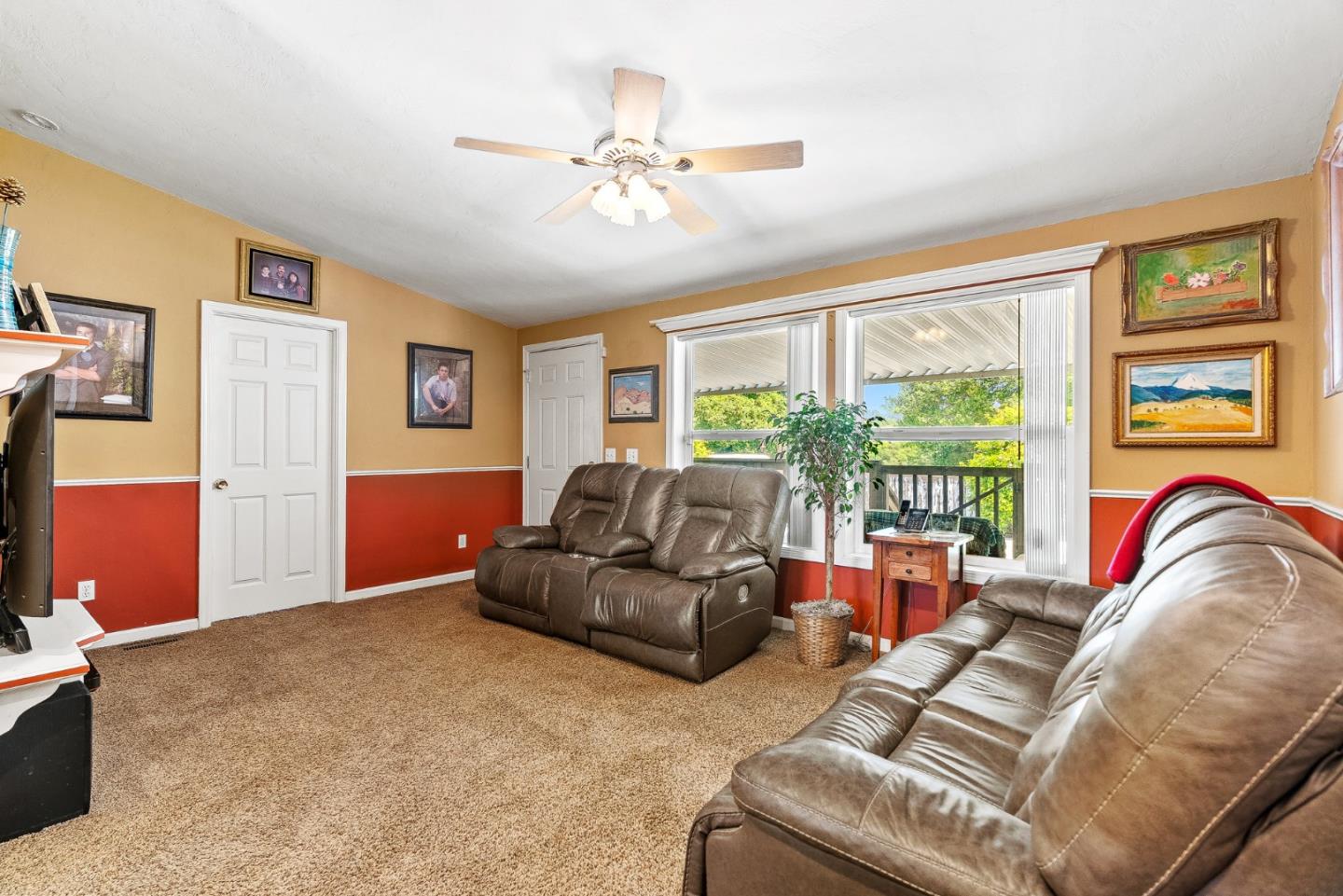 Detail Gallery Image 12 of 44 For 3485 Stable Ln, Santa Cruz,  CA 95065 - 3 Beds | 2 Baths