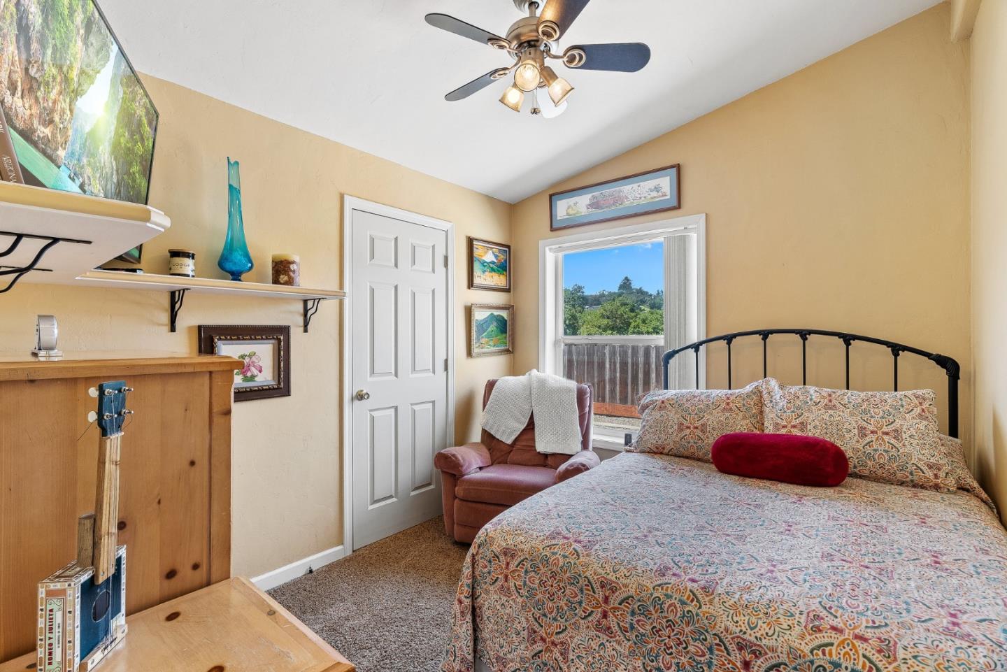Detail Gallery Image 17 of 44 For 3485 Stable Ln, Santa Cruz,  CA 95065 - 3 Beds | 2 Baths