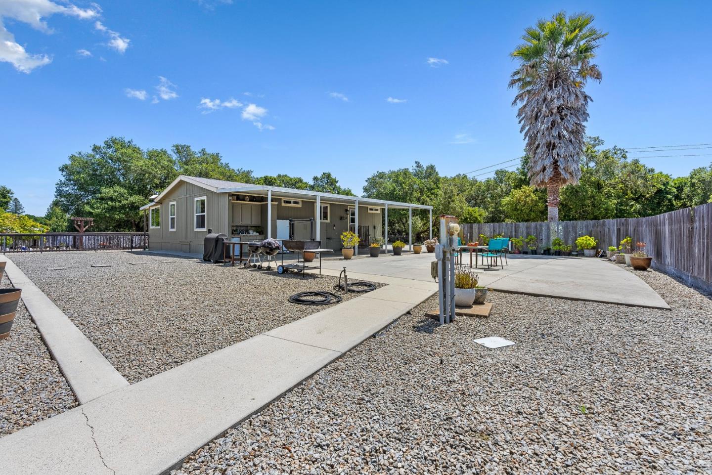 Detail Gallery Image 23 of 44 For 3485 Stable Ln, Santa Cruz,  CA 95065 - 3 Beds | 2 Baths