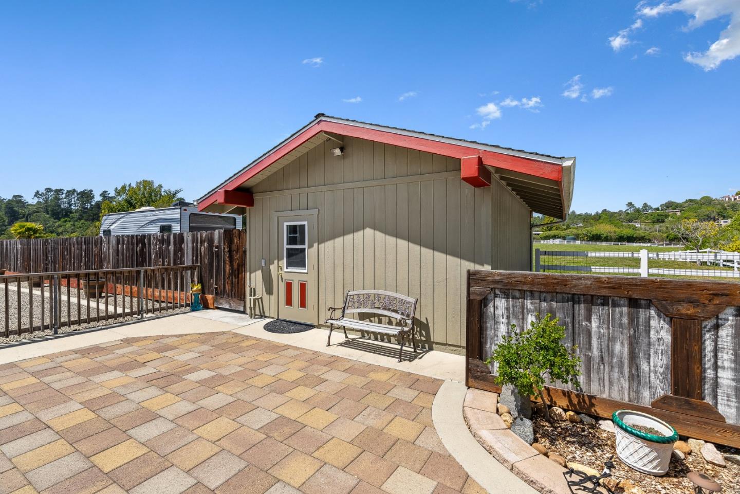 Detail Gallery Image 25 of 44 For 3485 Stable Ln, Santa Cruz,  CA 95065 - 3 Beds | 2 Baths