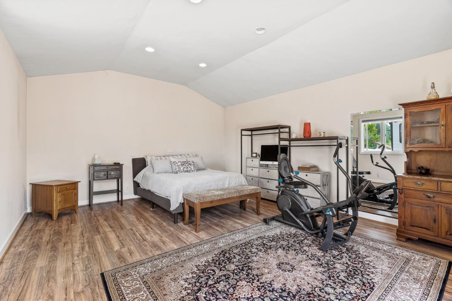 Detail Gallery Image 26 of 44 For 3485 Stable Ln, Santa Cruz,  CA 95065 - 3 Beds | 2 Baths