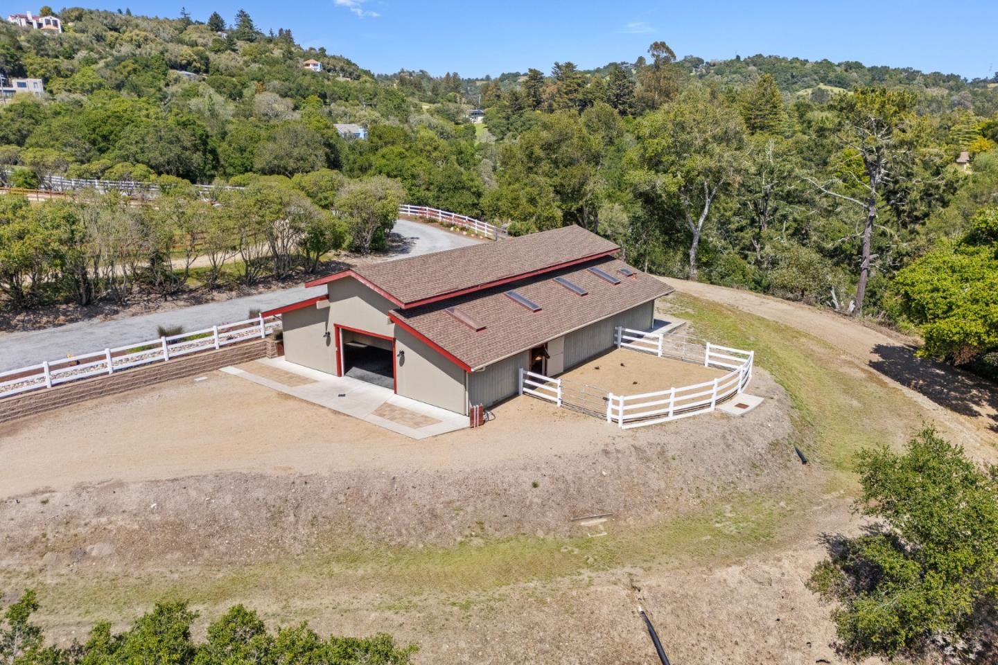Detail Gallery Image 28 of 44 For 3485 Stable Ln, Santa Cruz,  CA 95065 - 3 Beds | 2 Baths