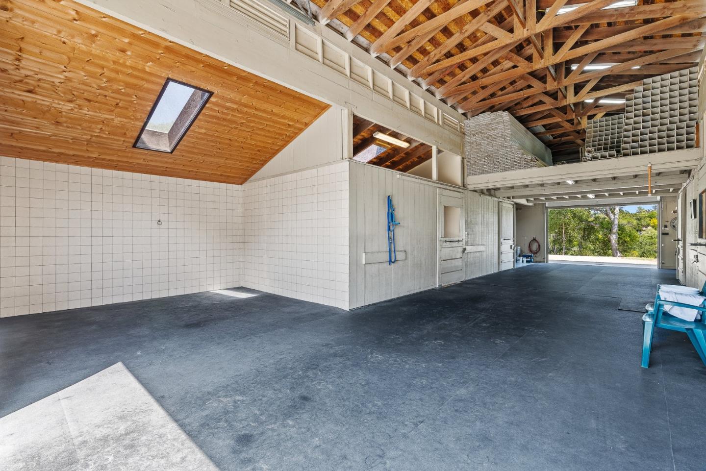 Detail Gallery Image 31 of 44 For 3485 Stable Ln, Santa Cruz,  CA 95065 - 3 Beds | 2 Baths